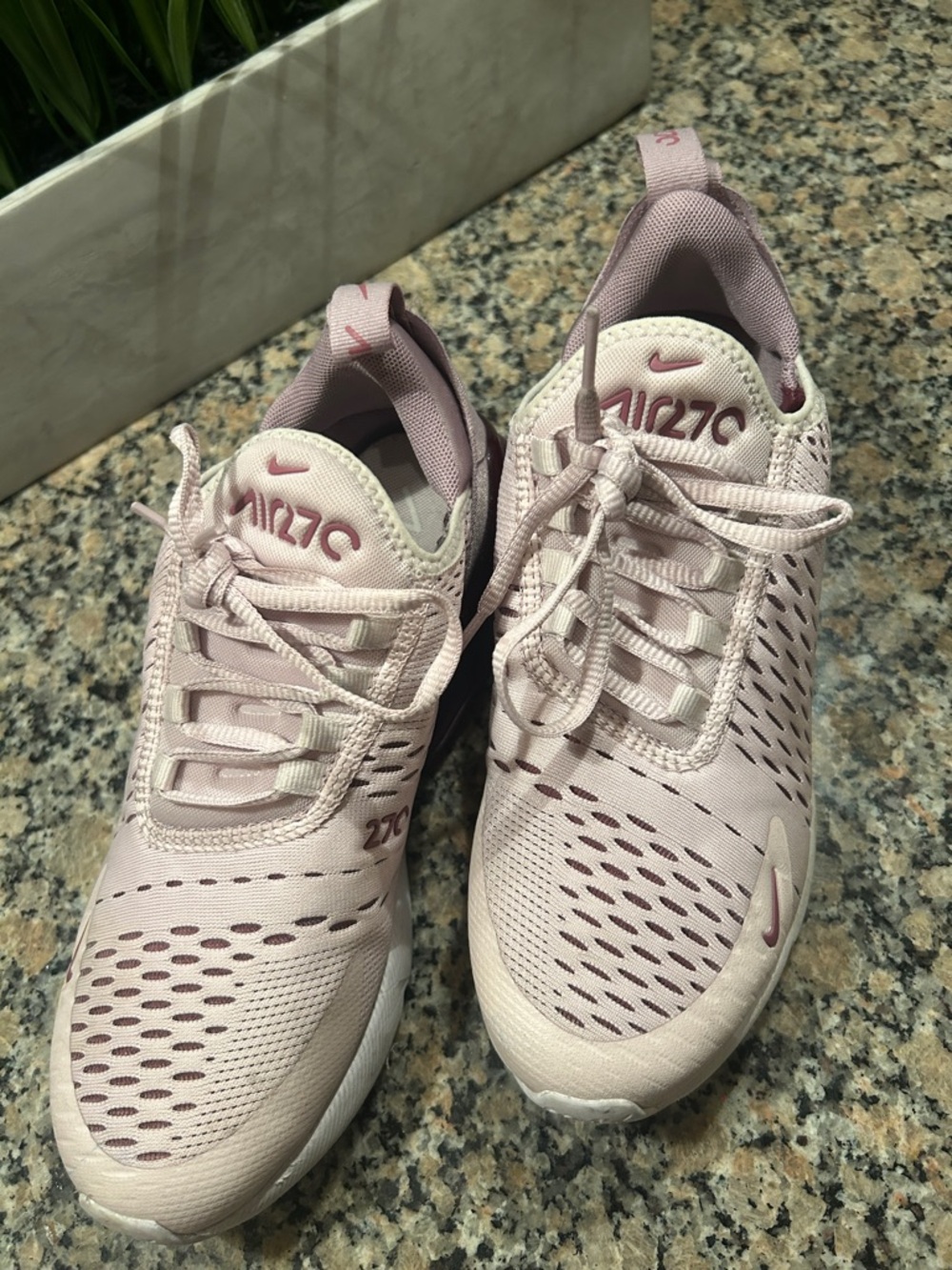 Nike Women's Air Max 270 Sneakers in Light Pink and Maroon - Picture 2 of 6